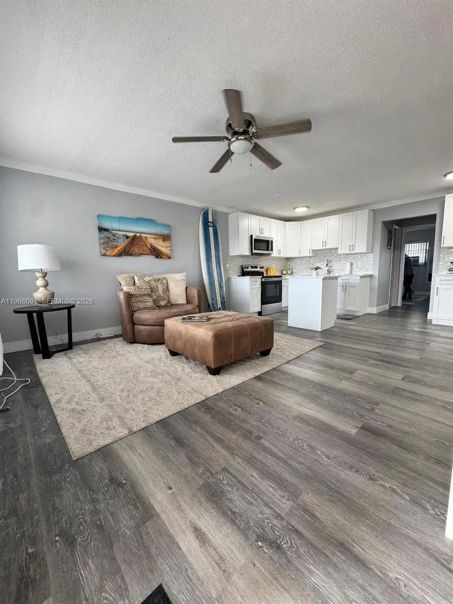 2111 NE 56th St #206, Fort Lauderdale, FL 33308 - #2