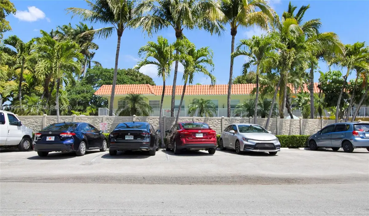 Address Withheld By Seller, Fort Lauderdale, FL 33305 - #1