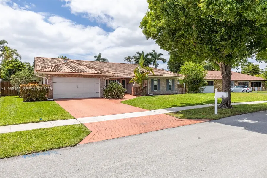 1261 NW 95th Ave, Plantation, FL 33322 - #2