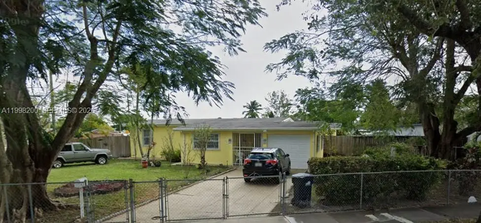 4401 SW 112th Ave, Miami, FL 33165 - #1