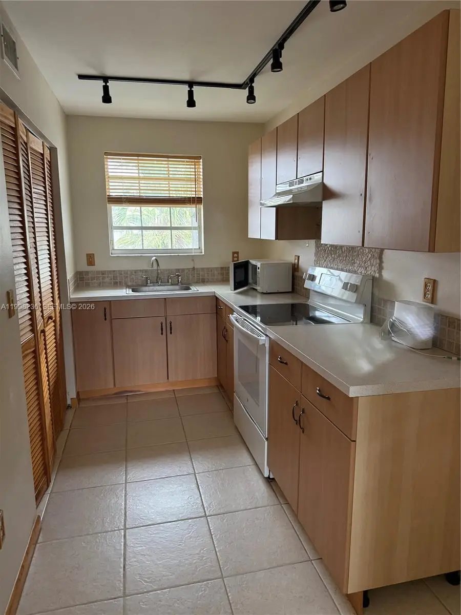 2260 SE 27th Dr #204-E, Homestead, FL 33035 - #3