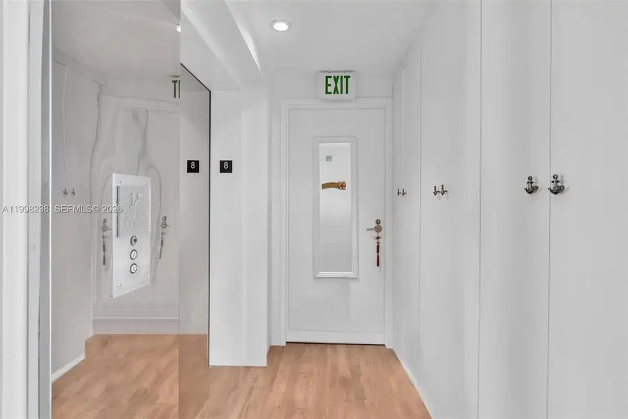 3801 Collins Ave #806, Miami Beach, FL 33140 - #3