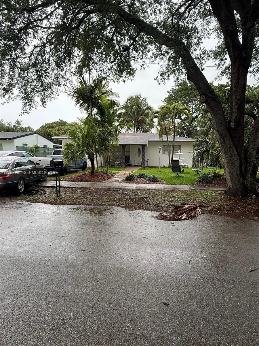 4021 SW 26th St, West Park, FL 33023 - #1