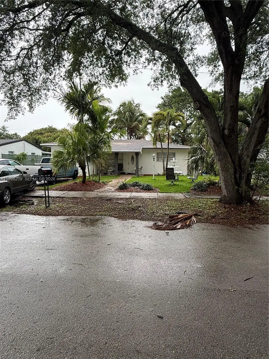 4021 SW 26th St, West Park, FL 33023 - #2