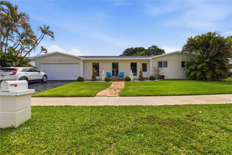 19911 SW 84th Ave, Cutler Bay, FL 33189 - #2