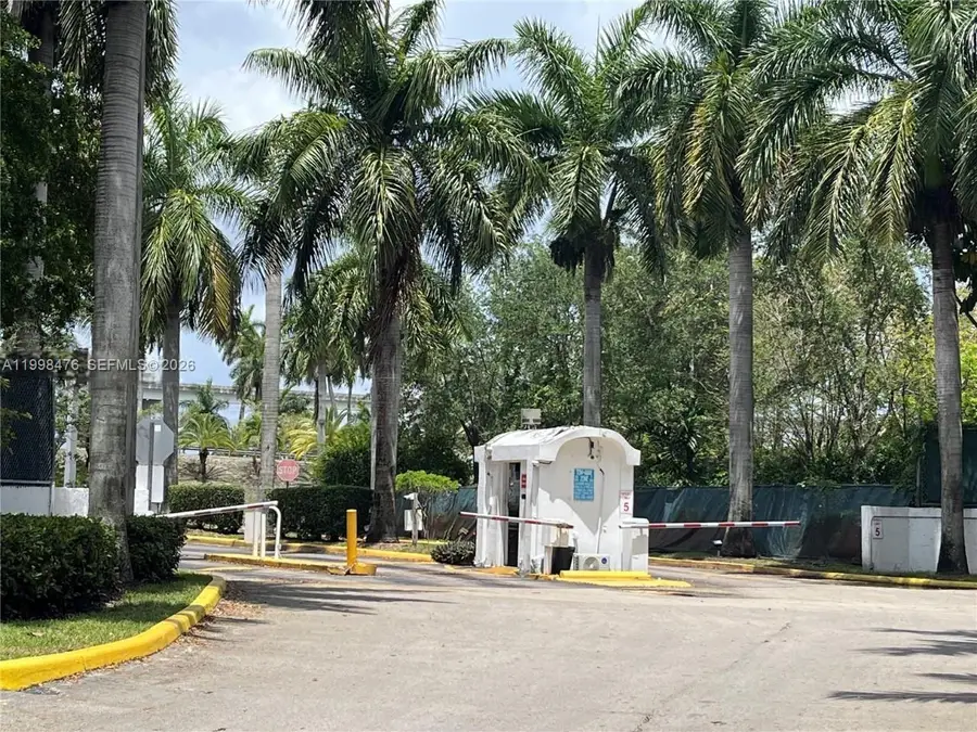 494 NW 165th St Rd #C-601, Miami, FL 33169 - #3