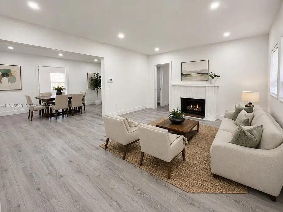 736 NW 41st St, Miami, FL 33127 - #2