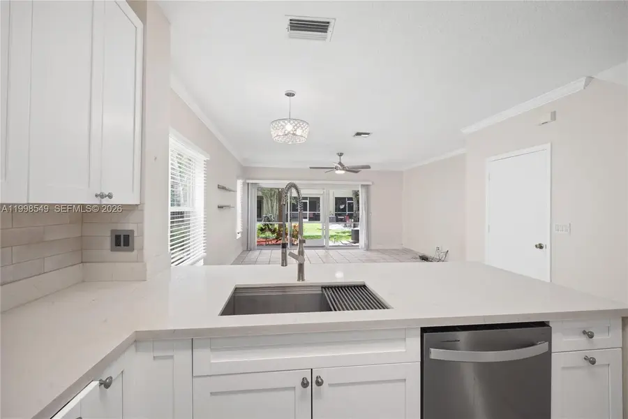 365 SW 122nd Ave, Pembroke Pines, FL 33025 - #3