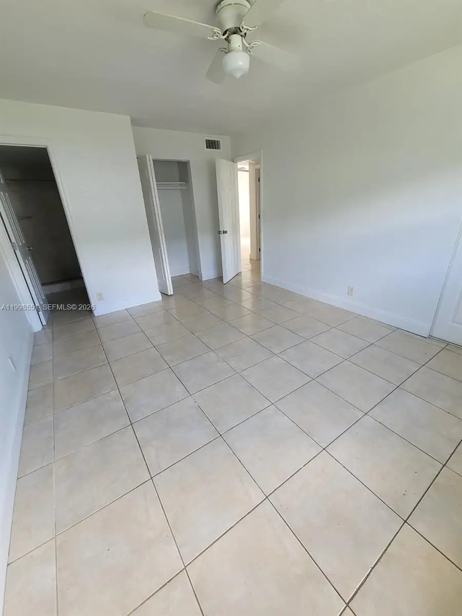 241 SE 9th Ave #104, Pompano Beach, FL 33060 - #2