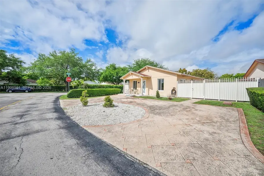 4218 SW 138th Ct, Miami, FL 33175 - #2
