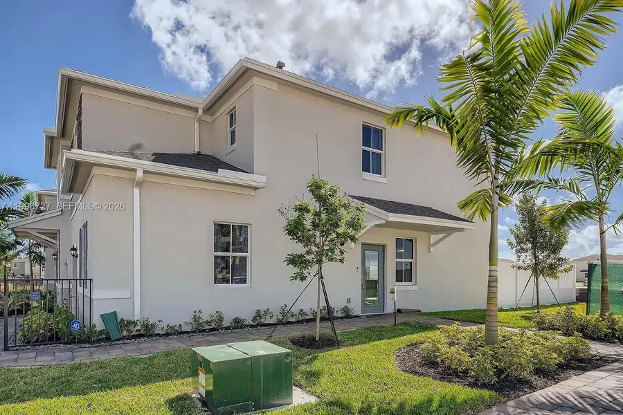 823 SE 17th St, Homestead, FL 33034 - #3