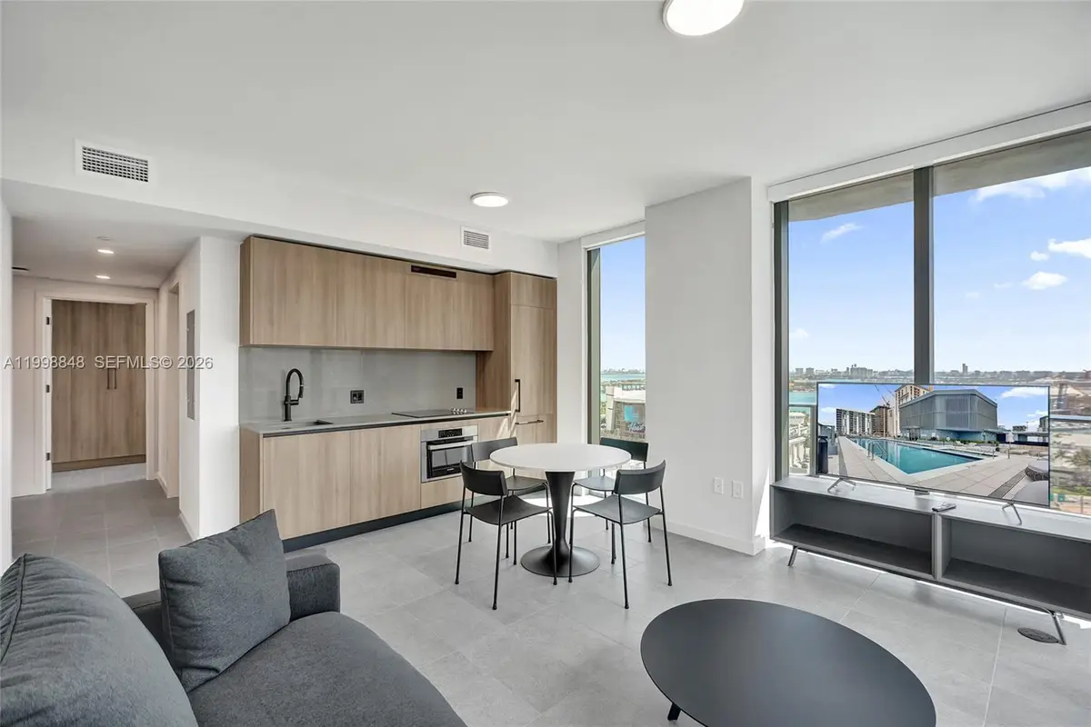 121 NE 5th St #2101, Miami, FL 33132 - #1