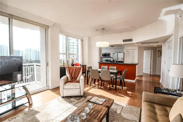 19501 W Country Club Dr #1014, Aventura, FL 33180