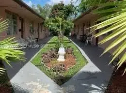 129 SE 5th St, Hallandale Beach, FL 33009 - #2