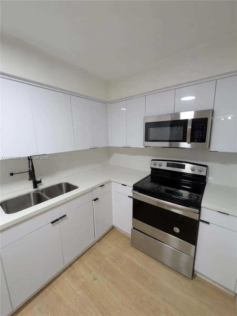 7022 SW 19th Ct, North Lauderdale, FL 33068 - #3