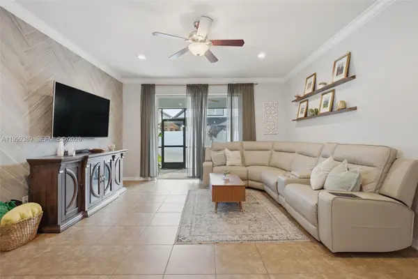 8803 Sidley Ln, Orlando, FL 32832