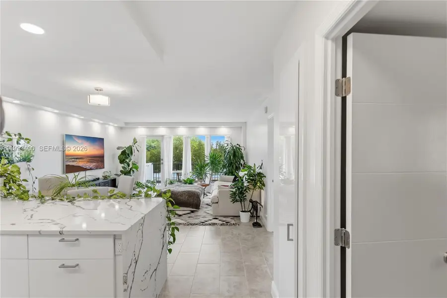 340 Sunset Dr #407, Fort Lauderdale, FL 33301 - #3