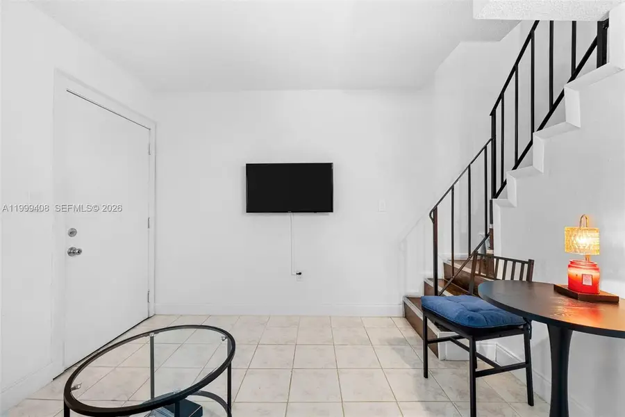 515 SW 3rd St #6, Miami, FL 33130 - #2