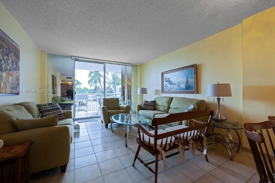 1800 NW 24th Ave #220, Miami, FL 33125 - #3