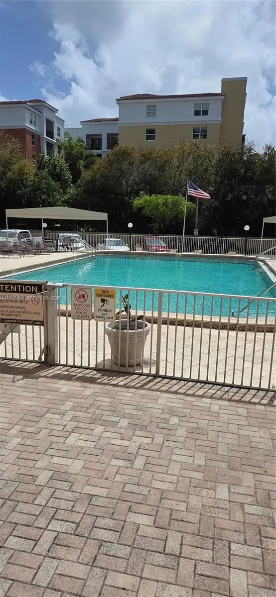 210 172nd St #127, Sunny Isles Beach, FL 33160 - #2