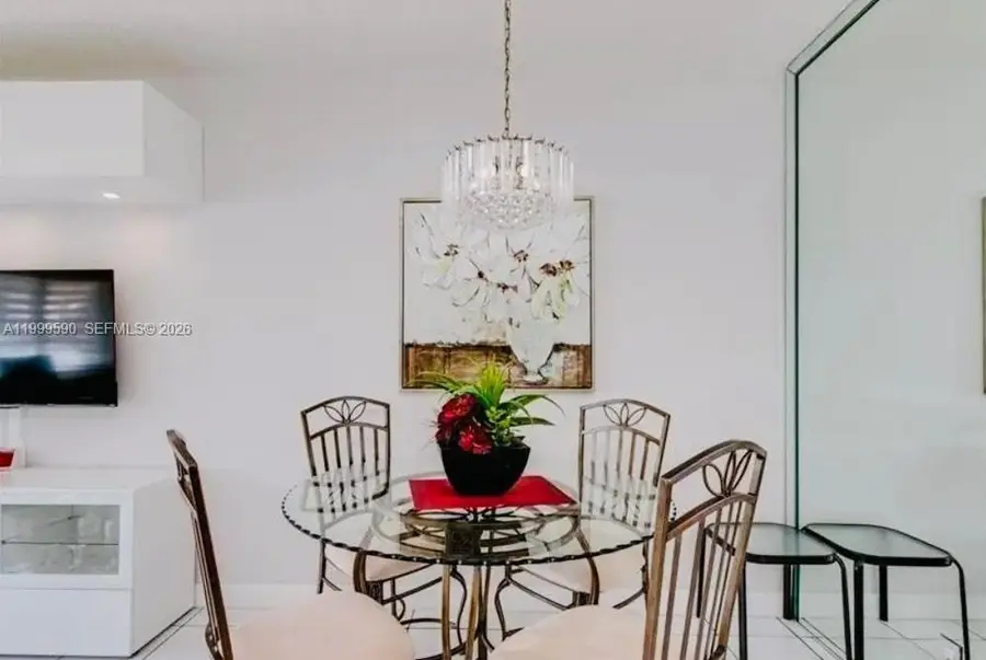 1012 SW 11th St #7N, Hallandale Beach, FL 33009 - #2