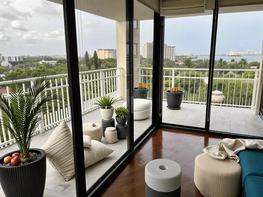 1000 Quayside Ter #1009, Miami, FL 33138 - #2