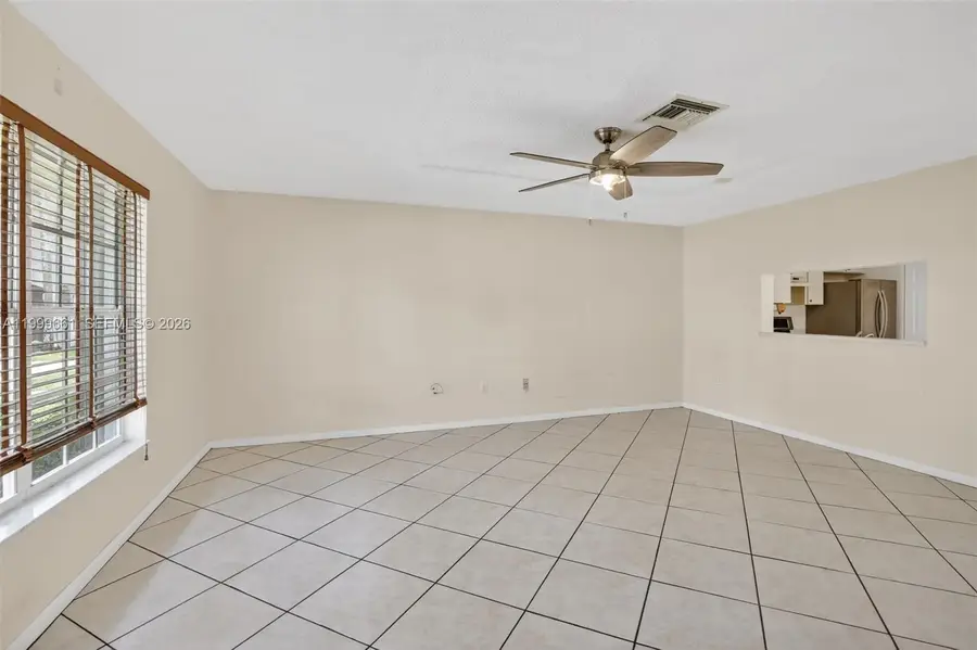 10845 NW 8th St, Pembroke Pines, FL 33026 - #2