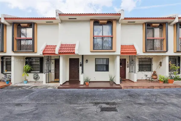 8389 NW 8th St, Miami, FL 33126
