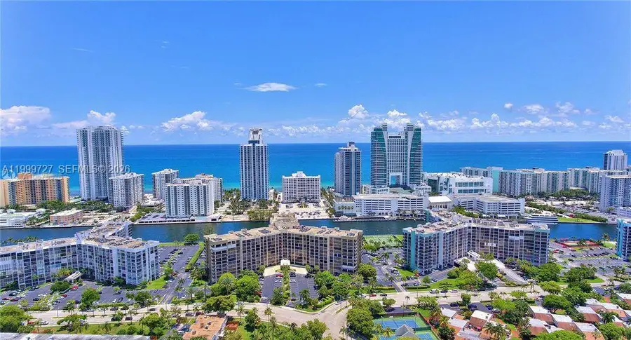 600 Parkview Dr #223, Hallandale Beach, FL 33009 - #3