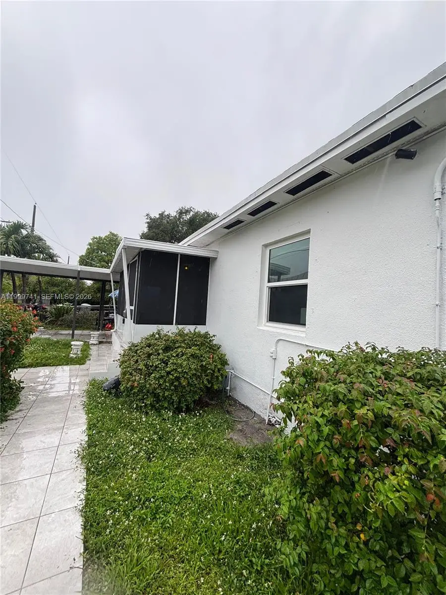 1733 NW 40th St, Miami, FL 33142 - #3