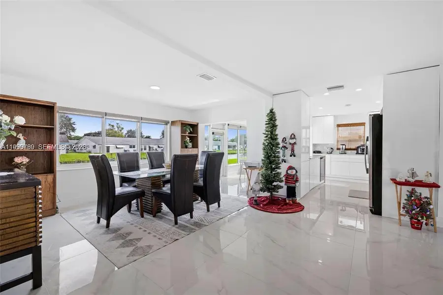 1086 NW 88th Way, Plantation, FL 33322 - #2