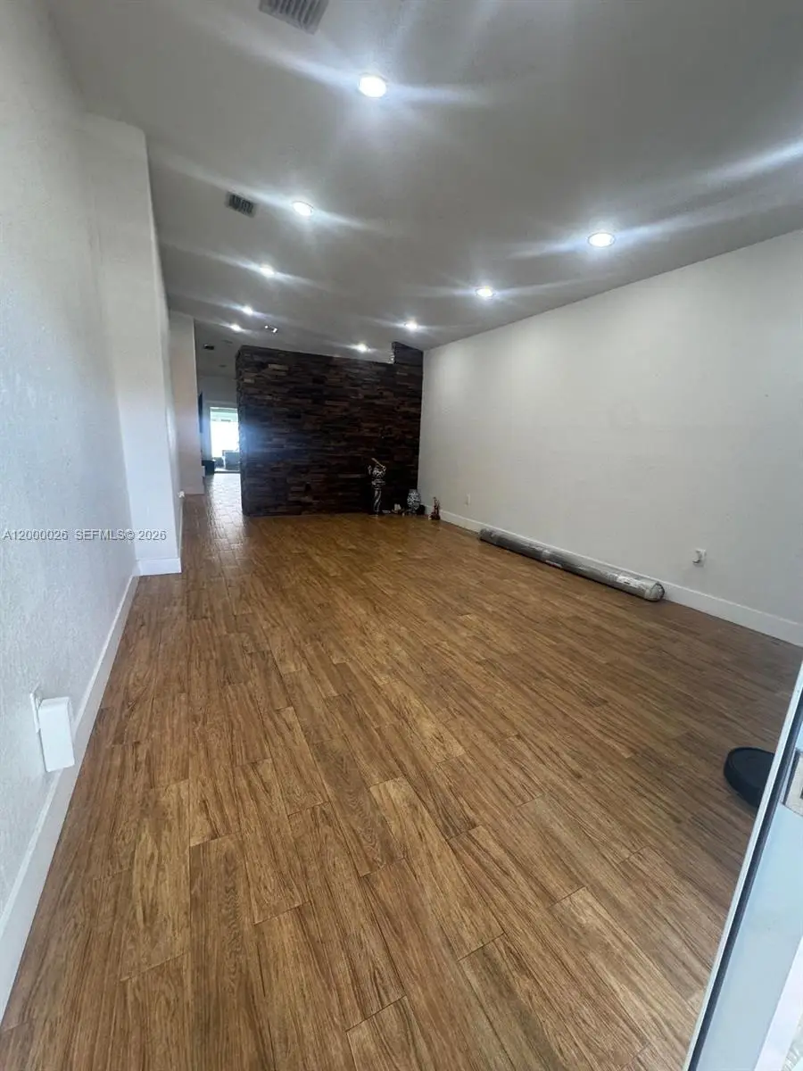 20009 NW 80th Ave, Hialeah, FL 33015 - #2