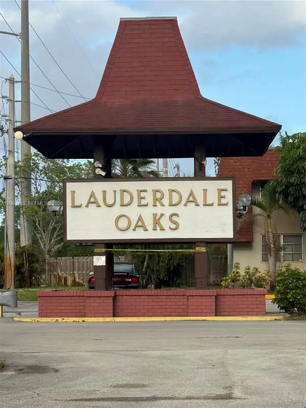 3091 NW 46th Ave #205C, Lauderdale Lakes, FL 33313