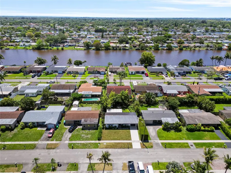 11740 NW 33rd St, Sunrise, FL 33323 - #3