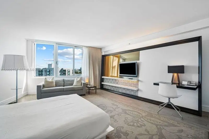 1100 West Ave #819, Miami Beach, FL 33139 - #2