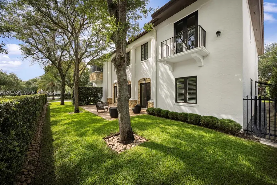 475 Amalfi Ave, Coral Gables, FL 33146 - #3
