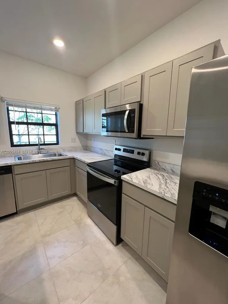 1170 SW 7th Ct, Florida City, FL 33034 - #2