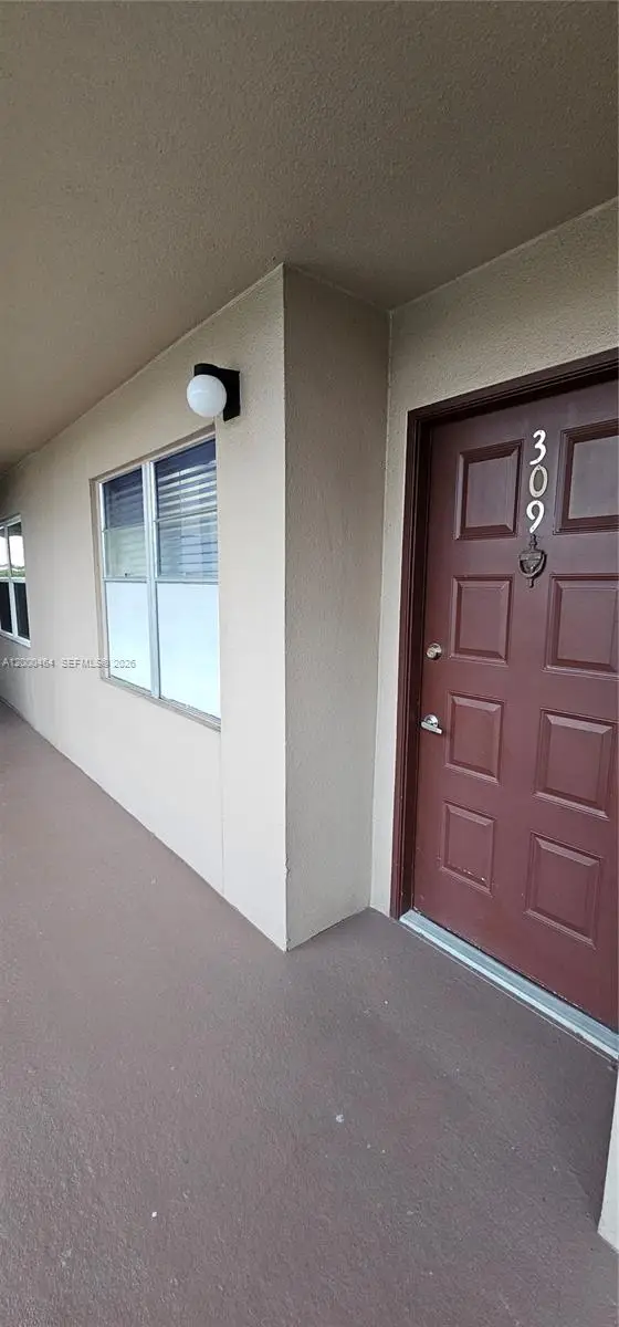 Address Withheld By Seller, Pembroke Pines, FL 33027 - #2