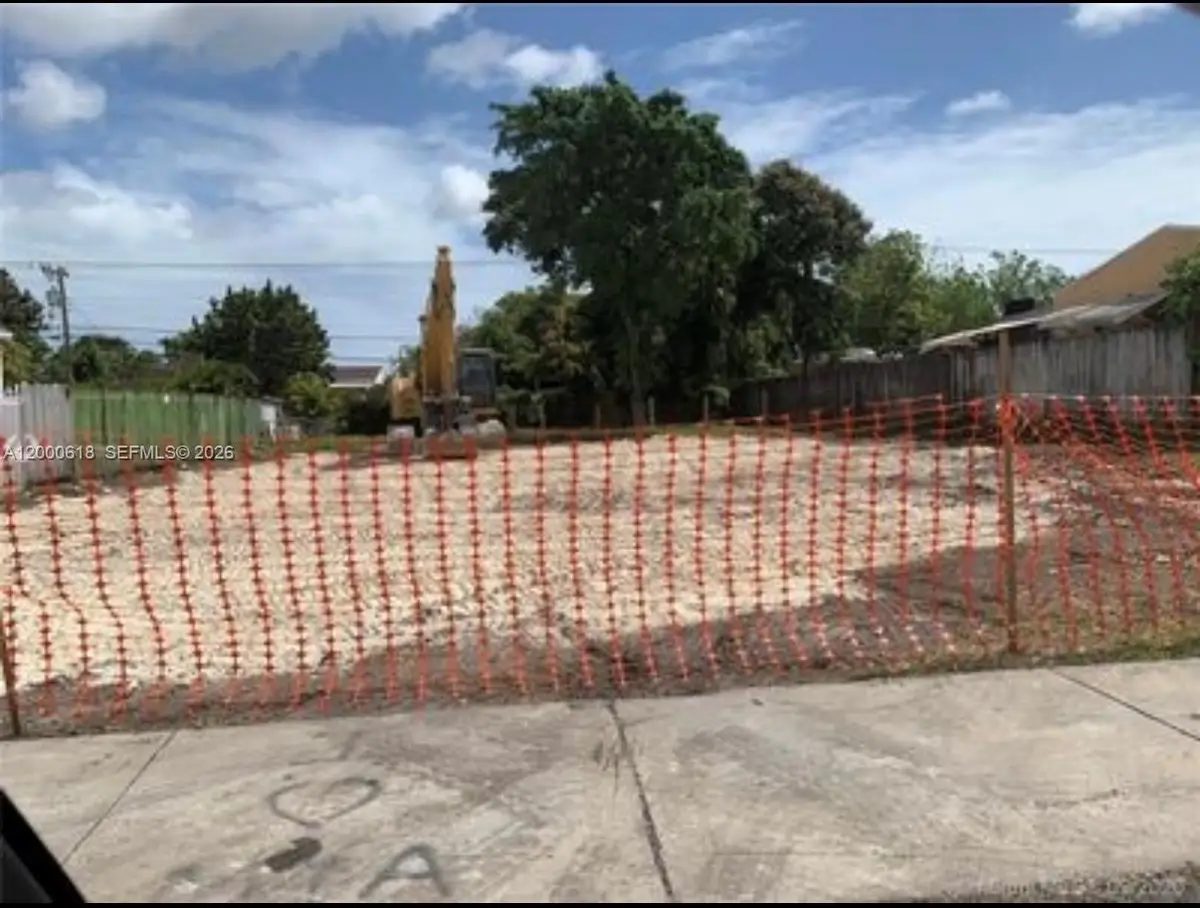 601 sw 44th Ct, Miami, FL 33134 - #1