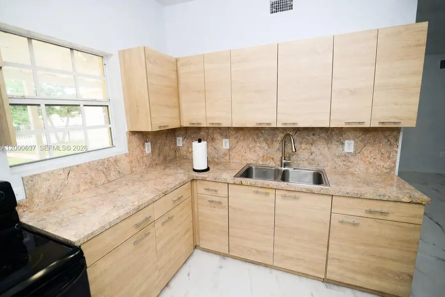 298 NW 104th St, Miami, FL 33150 - #3
