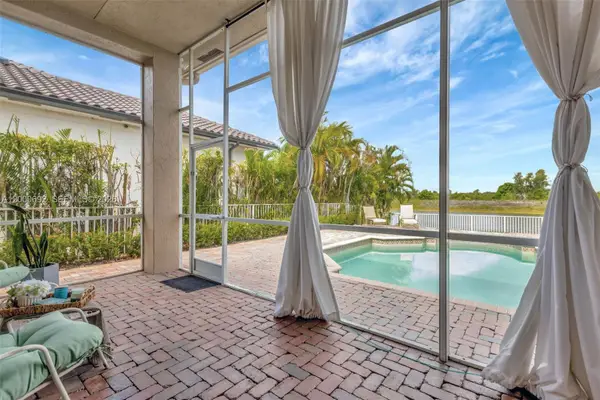 3060 SW 195th Ter, Miramar, FL 33029