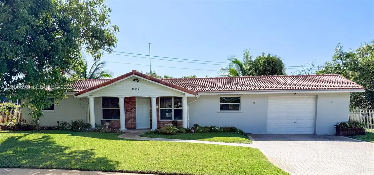 292 SW 52nd Ave, Plantation, FL 33317 - #1