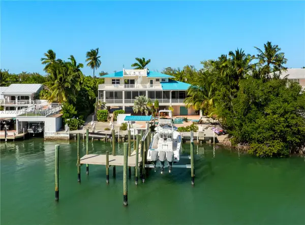 137 Sapodilla Dr, Islamorada, FL 33036
