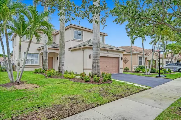 1871 Silverbell Ter, Weston, FL 33327