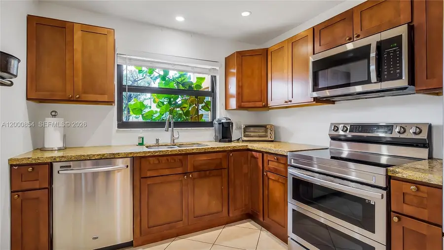 1541 NW 92nd Ave #186, Pembroke Pines, FL 33024 - #2