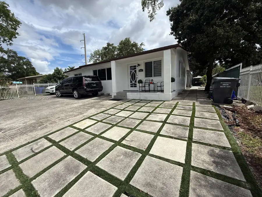 6404 Meade St, Hollywood, FL 33024 - #2