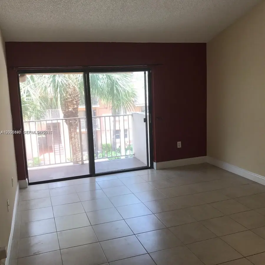 7200 NW 179th St #302, Hialeah, FL 33015 - #2