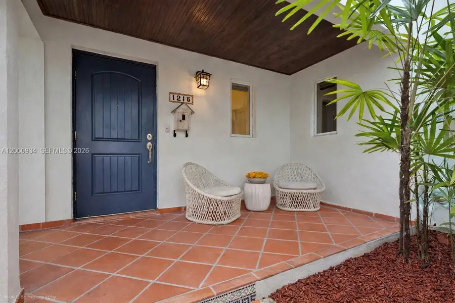 1215 Cordova St, Coral Gables, FL 33134 - #3