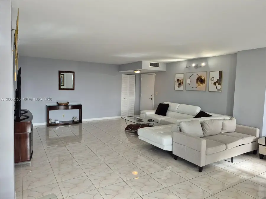 1912 S Ocean Dr #17C, Hallandale Beach, FL 33009 - #2