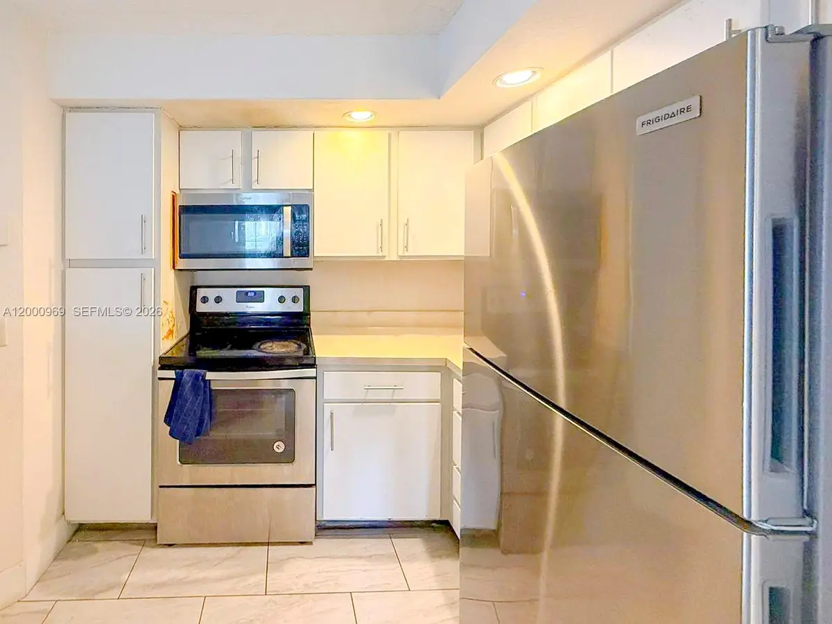 3440 N Pinewalk Dr N #518, Margate, FL 33063 - #1